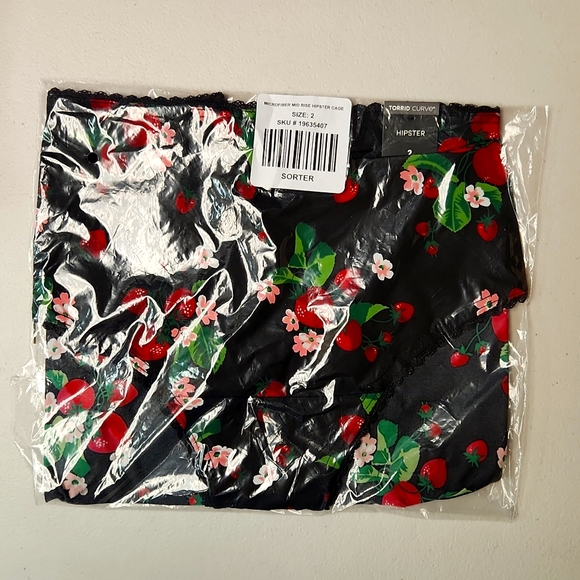 ❤️NWT VINTAGE TORRID PANTY - MICROFIBER FLORAL STRAWBERRY - CAGE BACK HIPSTER - Picture 9 of 13